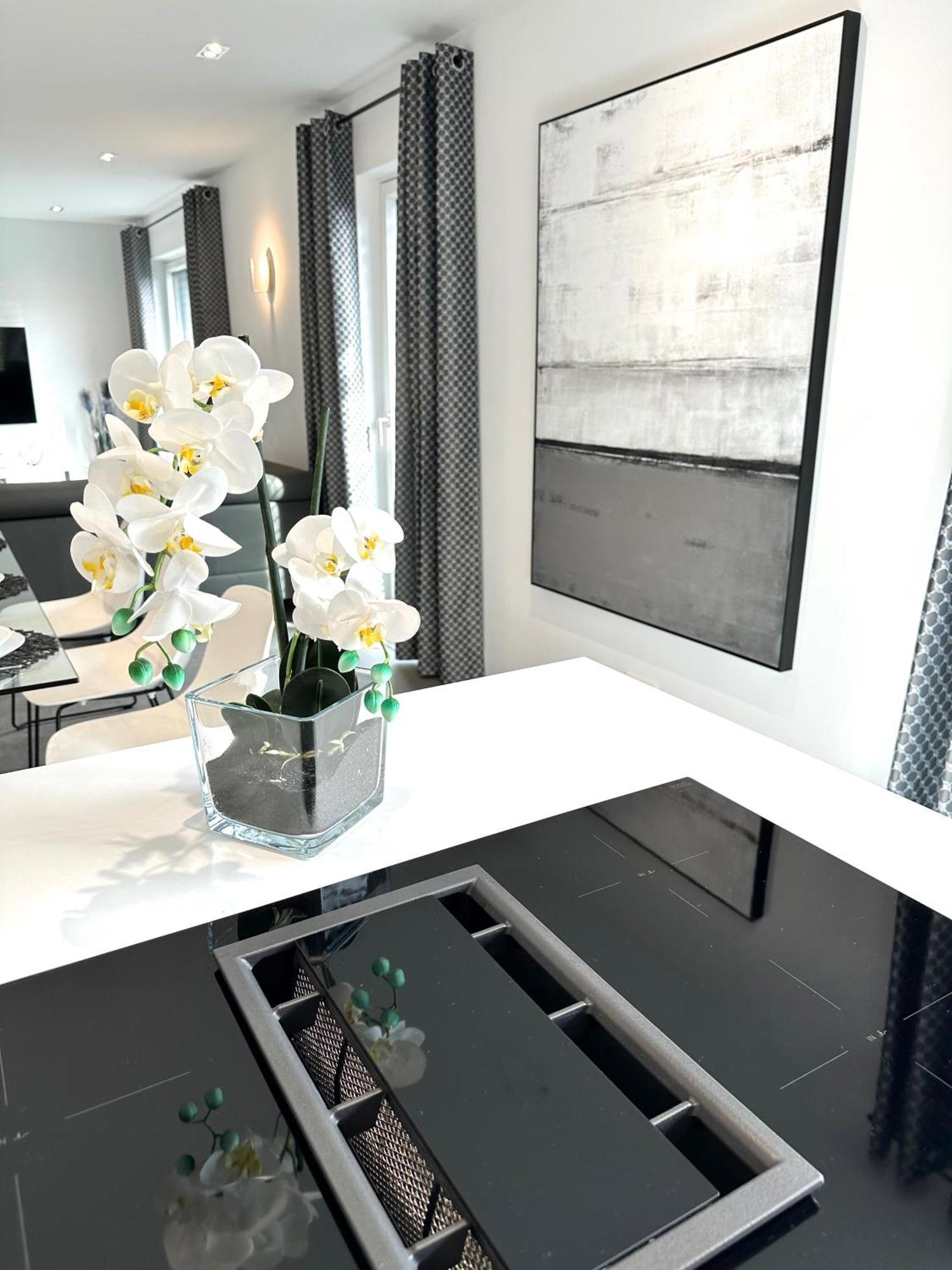 Ferienwohnung Black White Raubling Ngoại thất bức ảnh